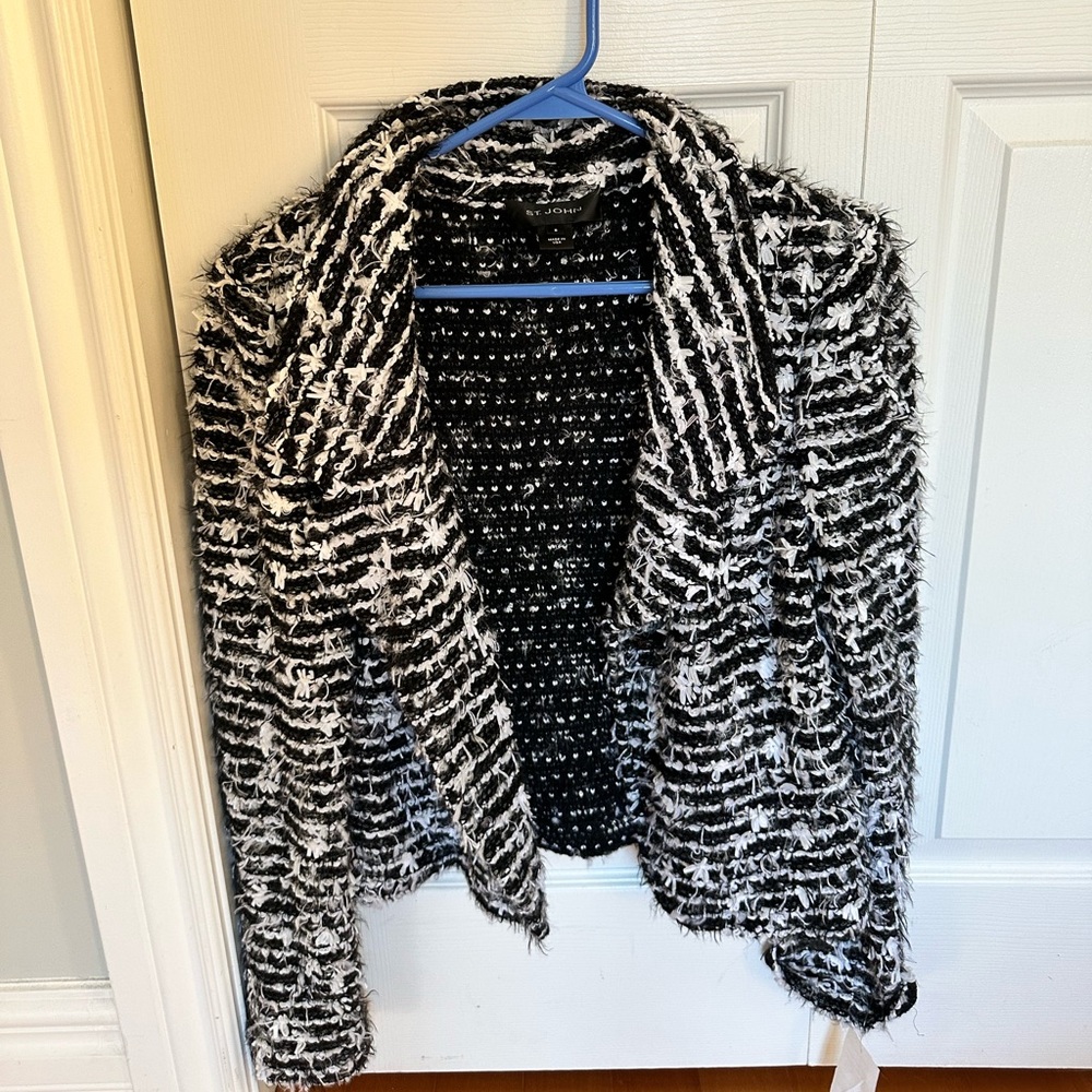 ST. JOHN Tweed Pattern Jacket - Picture 7 of 11